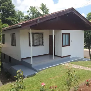 Casa De Ferias Dona Inês , Treze Tílias Brasil